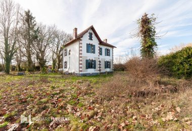 52891400  – Maison – 7 pièces à BASCONS