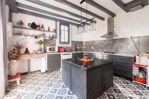 52891400  – Maison – 7 pièces à BASCONS