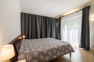 52512572  – Maison – 8 pièces à SARBAZAN