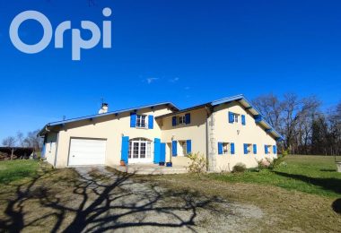 52434781  – Maison – 9 pièces à PEYREHORADE