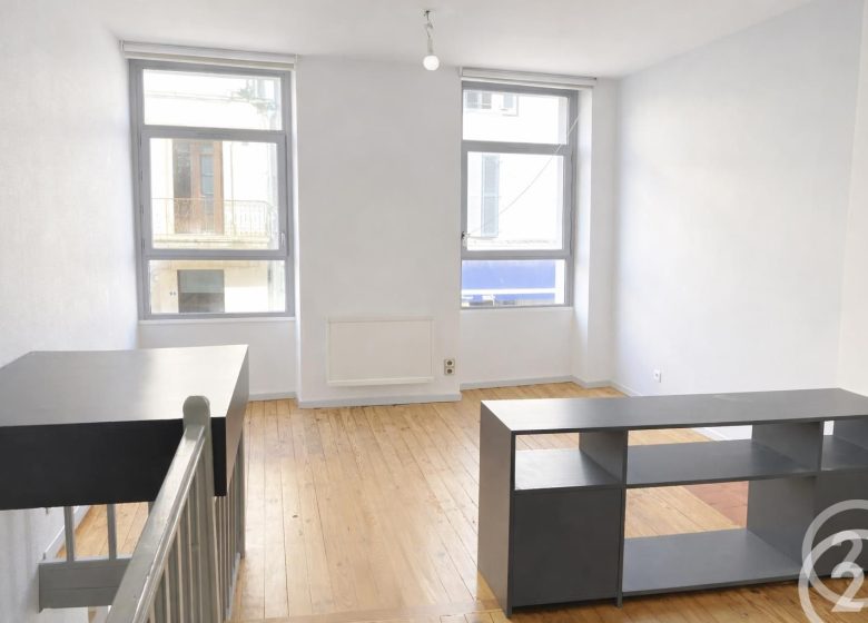 52940025  – Appartement – 2 pièces à MONT DE MARSAN