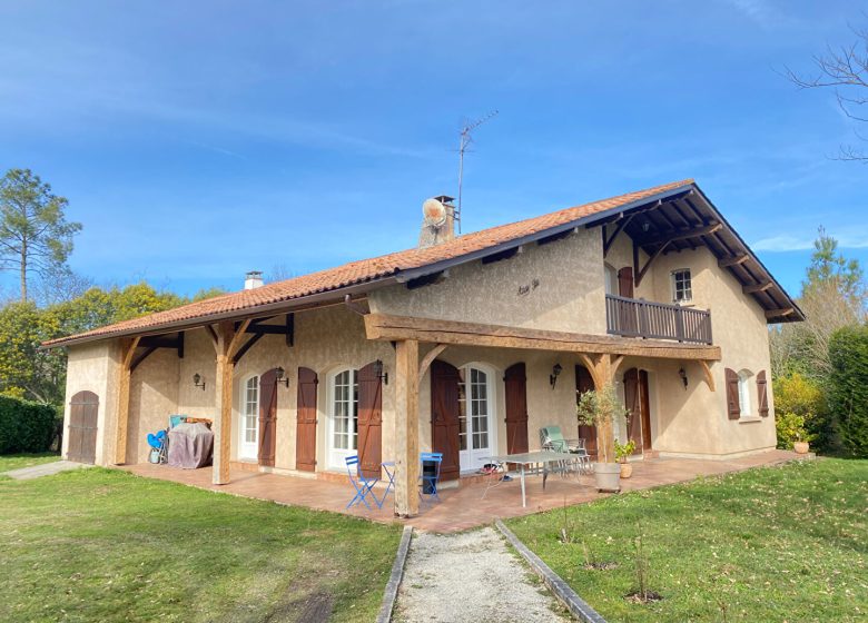 51837476  – Maison – 5 pièces à MONT DE MARSAN