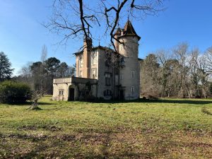 52396507  – Maison – 9 pièces à RETJONS