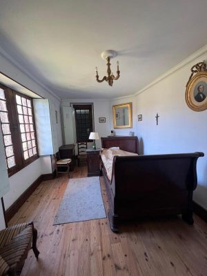 52396507  – Maison – 9 pièces à RETJONS