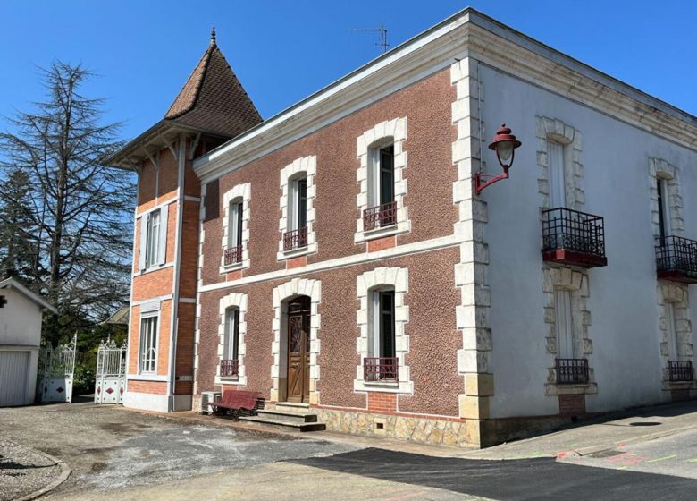 51852643  – Maison – 7 pièces à SOUPROSSE