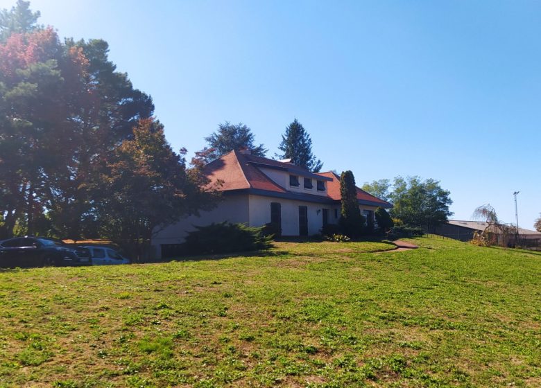 51042451  – Maison – 7 pièces à HAGETMAU