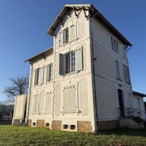 52834454  – Immeuble à ST PIERRE DU MONT