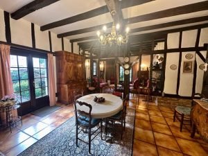 52791581  – Maison – 7 pièces à DAX