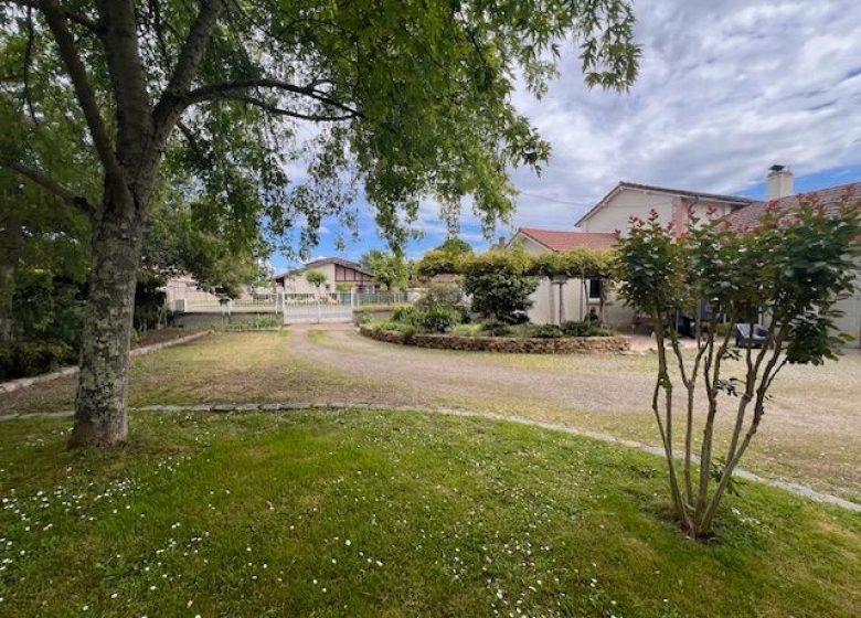 52520415  – Maison – 5 pièces à VILLENEUVE DE MARSAN