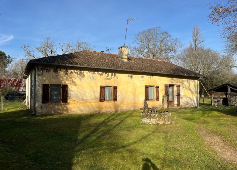 52193124  – Maison – 2 pièces à CACHEN