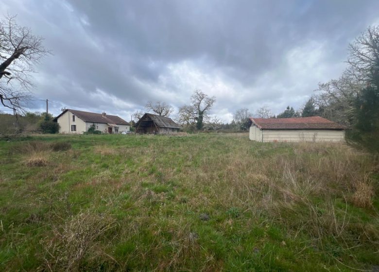 52489400  – Maison – 4 pièces à BOURRIOT BERGONCE
