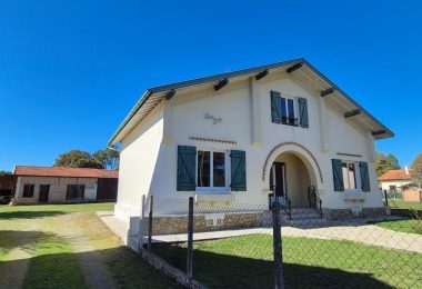 52749469  – Maison – 4 pièces à YGOS ST SATURNIN