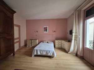 52955084  – Maison – 10 pièces à VILLENEUVE DE MARSAN