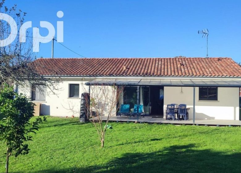 52773406  – Maison – 4 pièces à PEYREHORADE