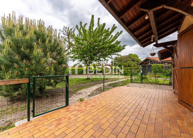 51655028  – Maison – 8 pièces à MIMIZAN