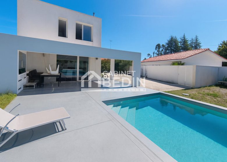 52849298  – Maison – 5 pièces à BISCARROSSE