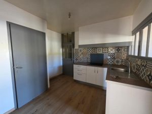 52012196  – Appartement – 8 pièces à VILLENEUVE DE MARSAN