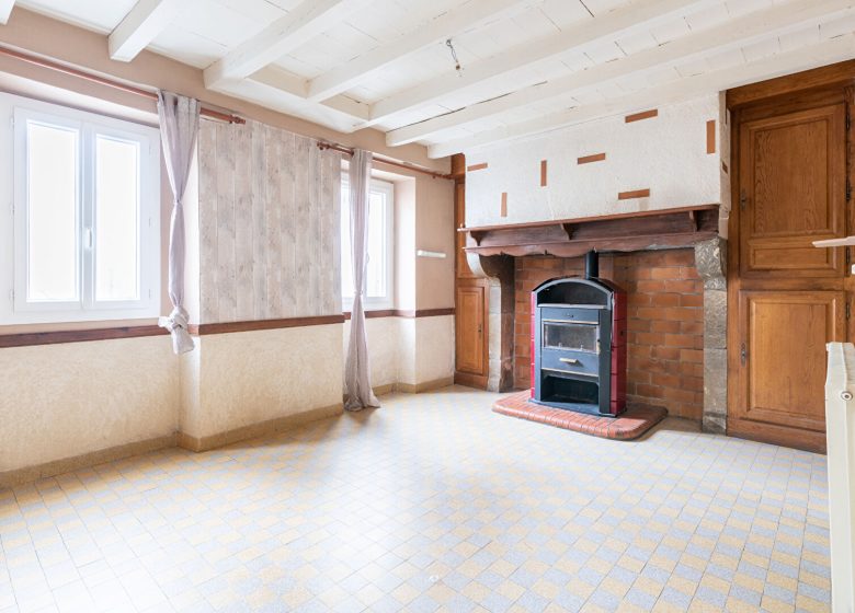 52678363  – Maison – 6 pièces à AMOU