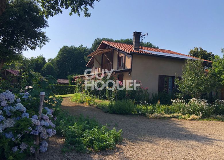 52605511  – Maison – 6 pièces à GARROSSE