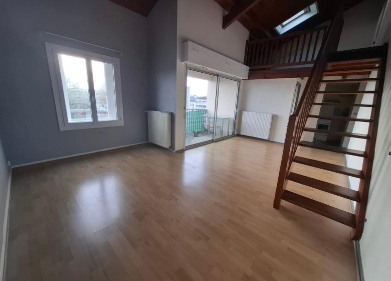 52775022  – Appartement – 3 pièces à MONT DE MARSAN