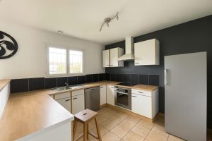 52813240  – Maison – 5 pièces à SAUGNAC ET CAMBRAN