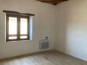 52874101  – Appartement – 4 pièces à POMAREZ