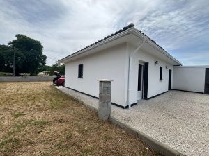 52596082  – Maison – 4 pièces à YGOS ST SATURNIN