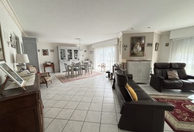 52961606  – Maison – 5 pièces à YGOS ST SATURNIN