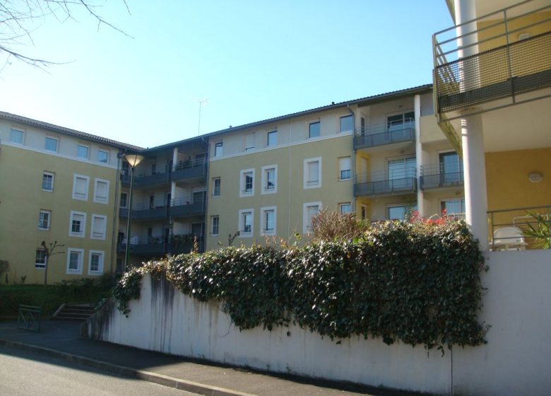 52027463  – Appartement – 1 pièces à MONT DE MARSAN