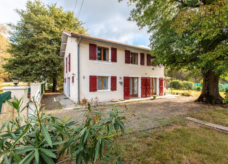 52665031  – Maison – 6 pièces à AIRE SUR L ADOUR