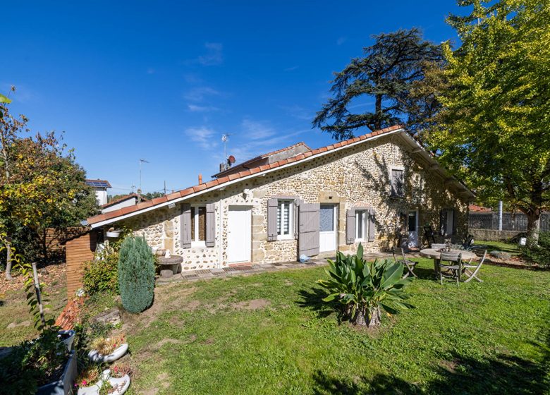 52741639  – Maison – 4 pièces à AIRE SUR L ADOUR