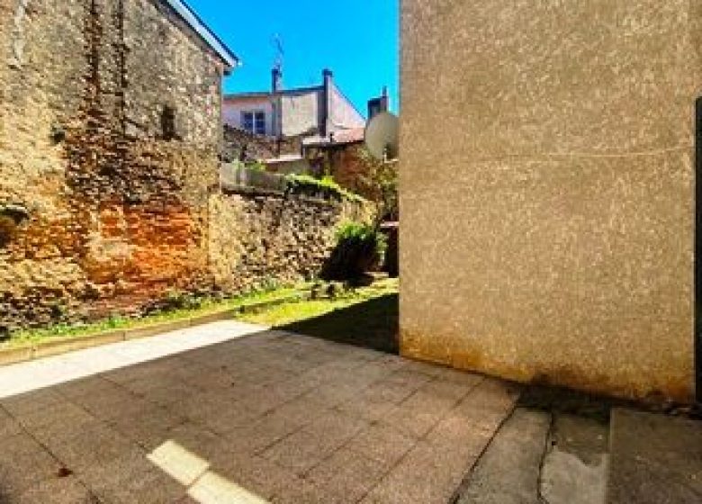 51995012  – Appartement – 2 pièces à MONT DE MARSAN