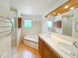 52594461  – Maison – 5 pièces à UCHACQ ET PARENTIS