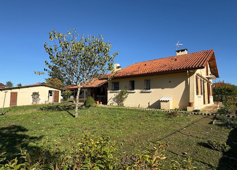 52768595  – Maison – 5 pièces à ST YAGUEN