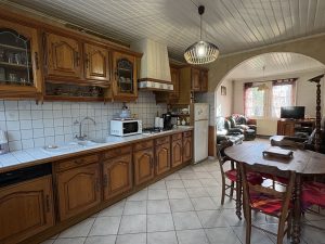 52879981  – Maison – 5 pièces à CARCARES STE CROIX