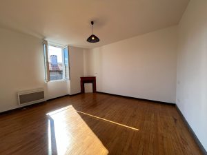 52886599  – Maison – 8 pièces à TARTAS