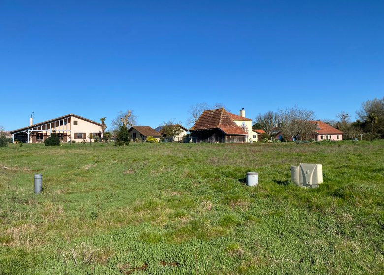 52959999  – Terrain à CARCARES STE CROIX