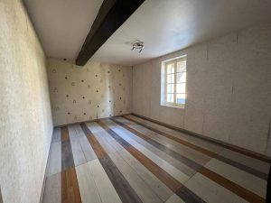 51838354  – Maison – 6 pièces à RETJONS