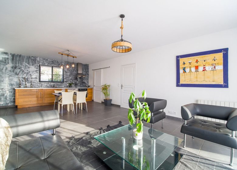 52828423  – Maison – 4 pièces à PARENTIS EN BORN