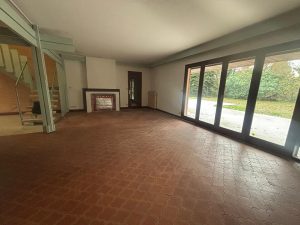 52792574  – Maison – 7 pièces à MONT DE MARSAN