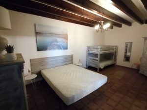 52678290  – Maison – 9 pièces à ESCOURCE