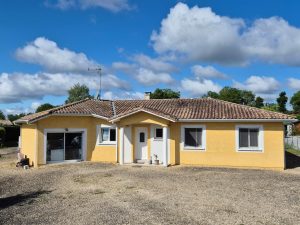 52541348  – Maison – 5 pièces à YGOS ST SATURNIN