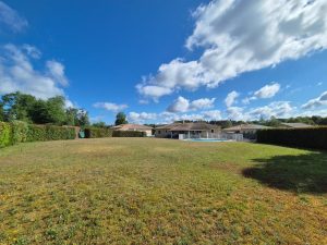 52541348  – Maison – 5 pièces à YGOS ST SATURNIN