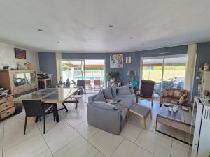 52541348  – Maison – 5 pièces à YGOS ST SATURNIN