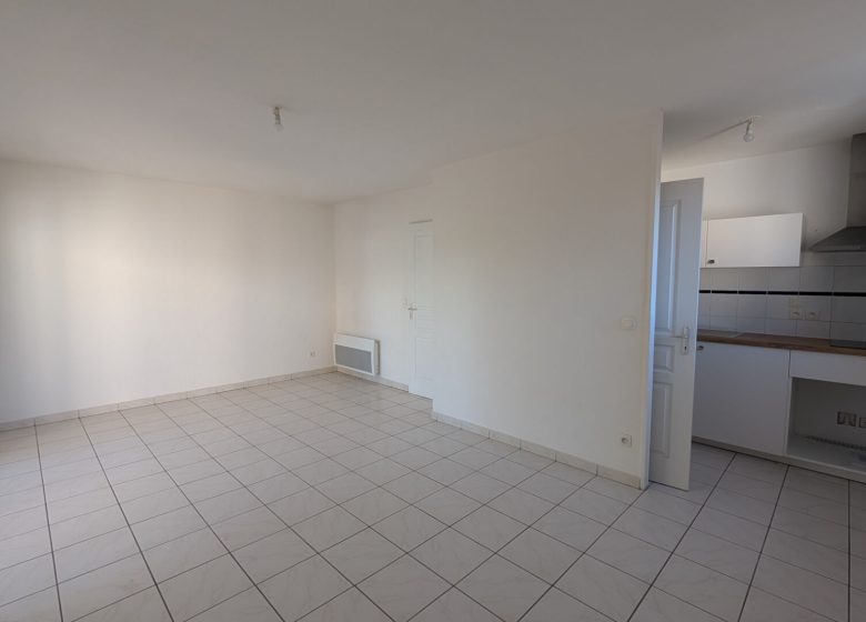 52890995  – Appartement – 2 pièces à MONT DE MARSAN