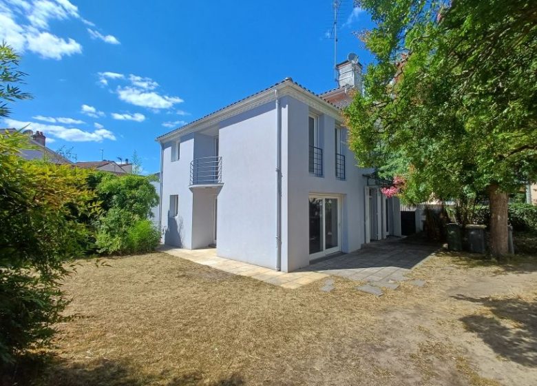 52936144  – Maison – 5 pièces à MONT DE MARSAN