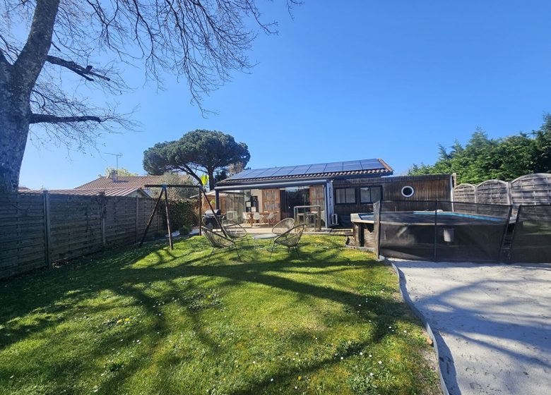 52844337  – Maison – 5 pièces à BISCARROSSE