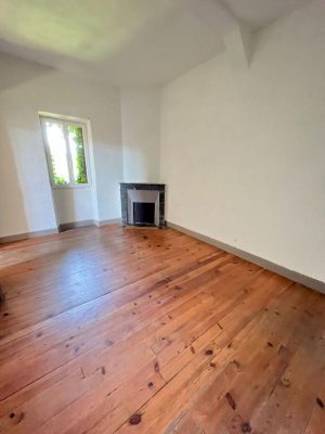 52705996  – Appartement – 2 pièces à AIRE SUR L ADOUR