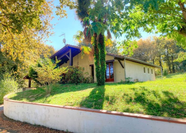 52715897  – Maison – 4 pièces à AIRE SUR L ADOUR