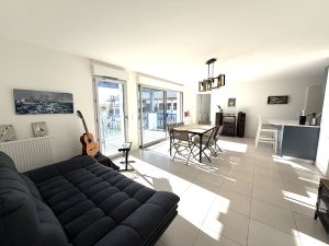 52863964  – Appartement – 4 pièces à TOSSE
